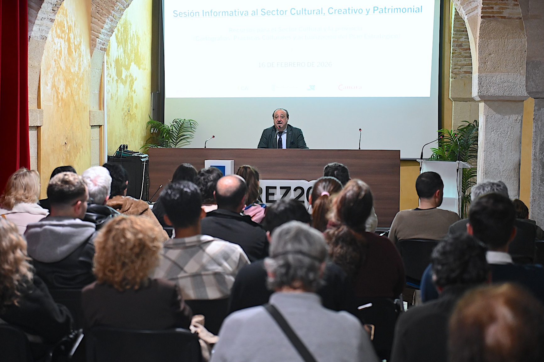 Francisco Zurita preside un encuentro del proceso participativo de #Jerez2031