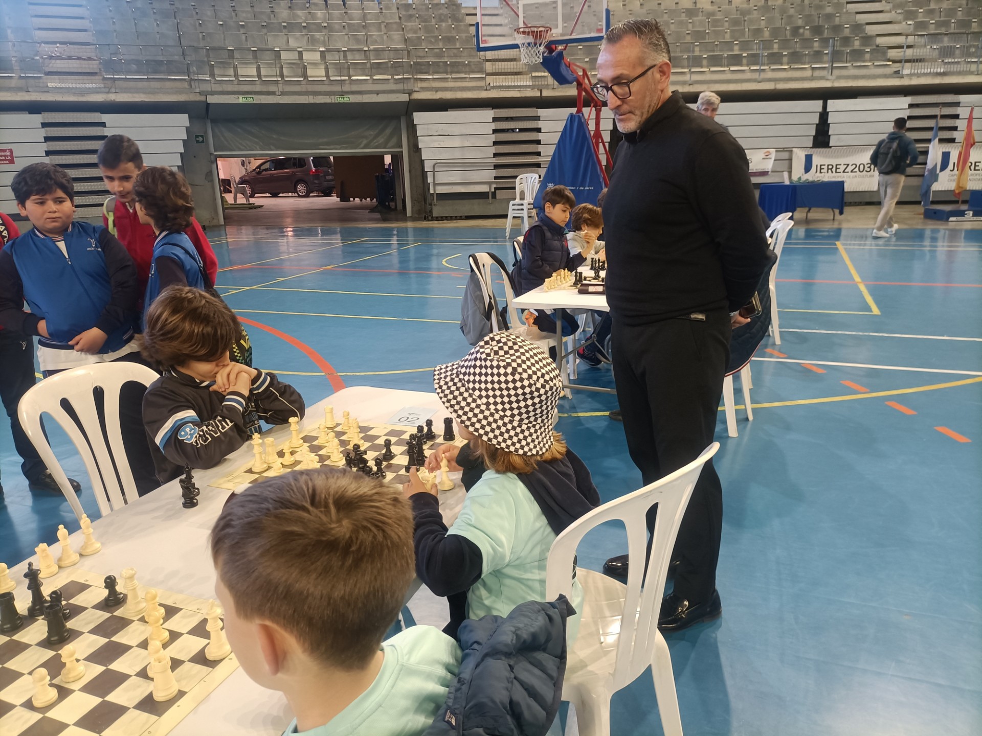 Tomás Sampalo asiste a la final del campeonato escolar de ajedrez