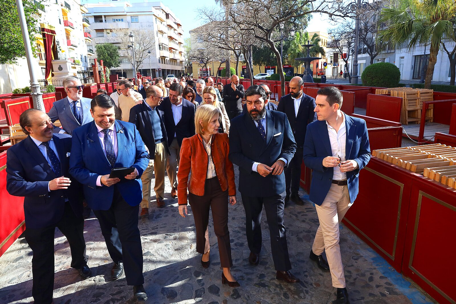 La alcaldesa realiza una supervisión técnica de la Carrera Oficial