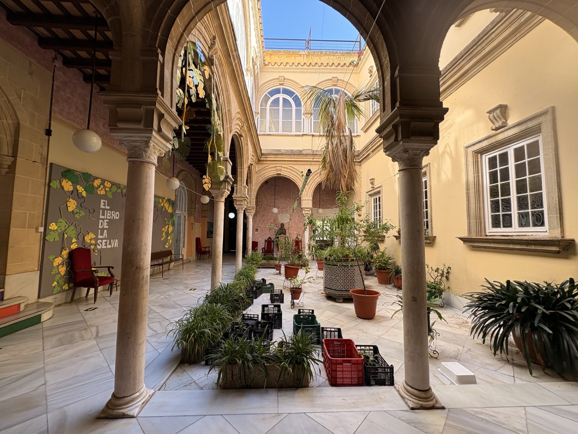 El Cervantes es uno de los centros donde se van a acometer obras de arreglo de cubiertas