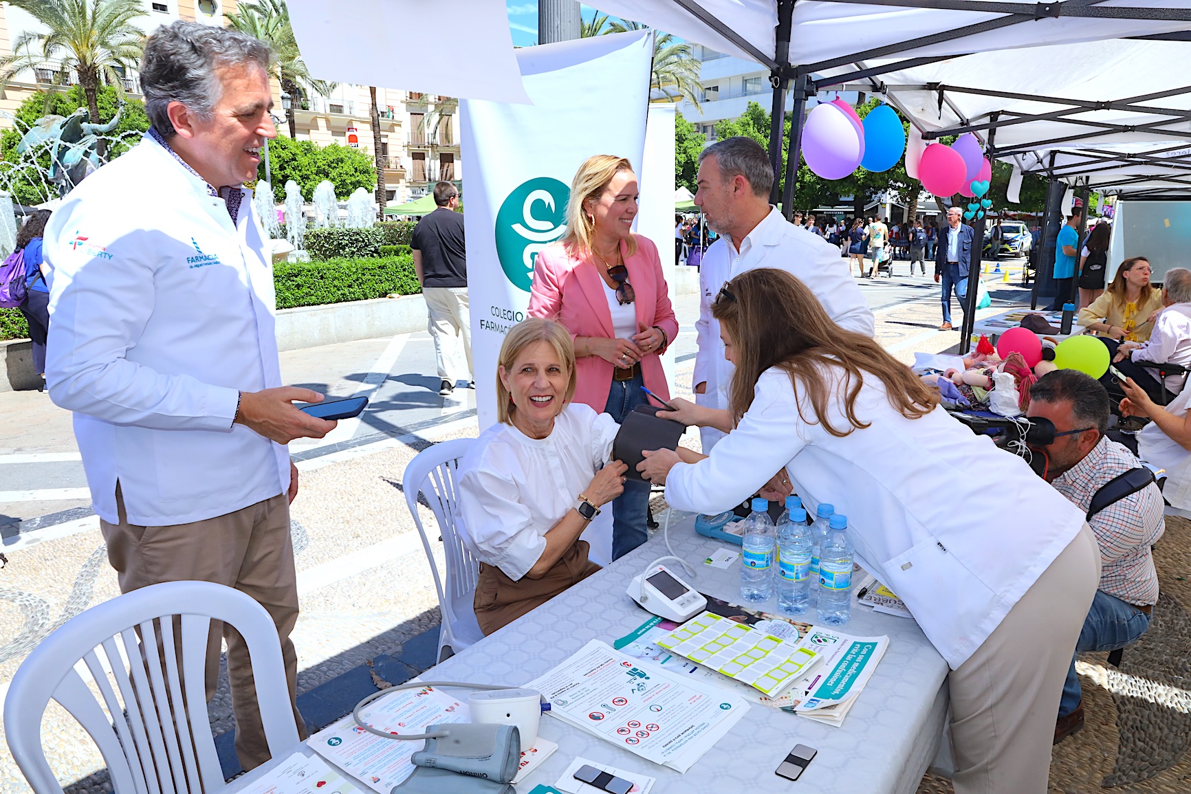 La alcaldesa asiste a la Feria de la Salud