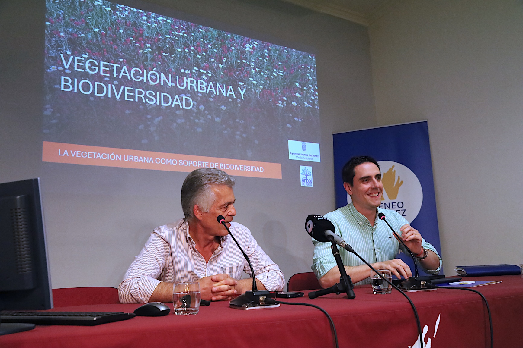 Jaime Espinar ha participado en una charla-coloquio sobre  biodiversidad en el Ateneo