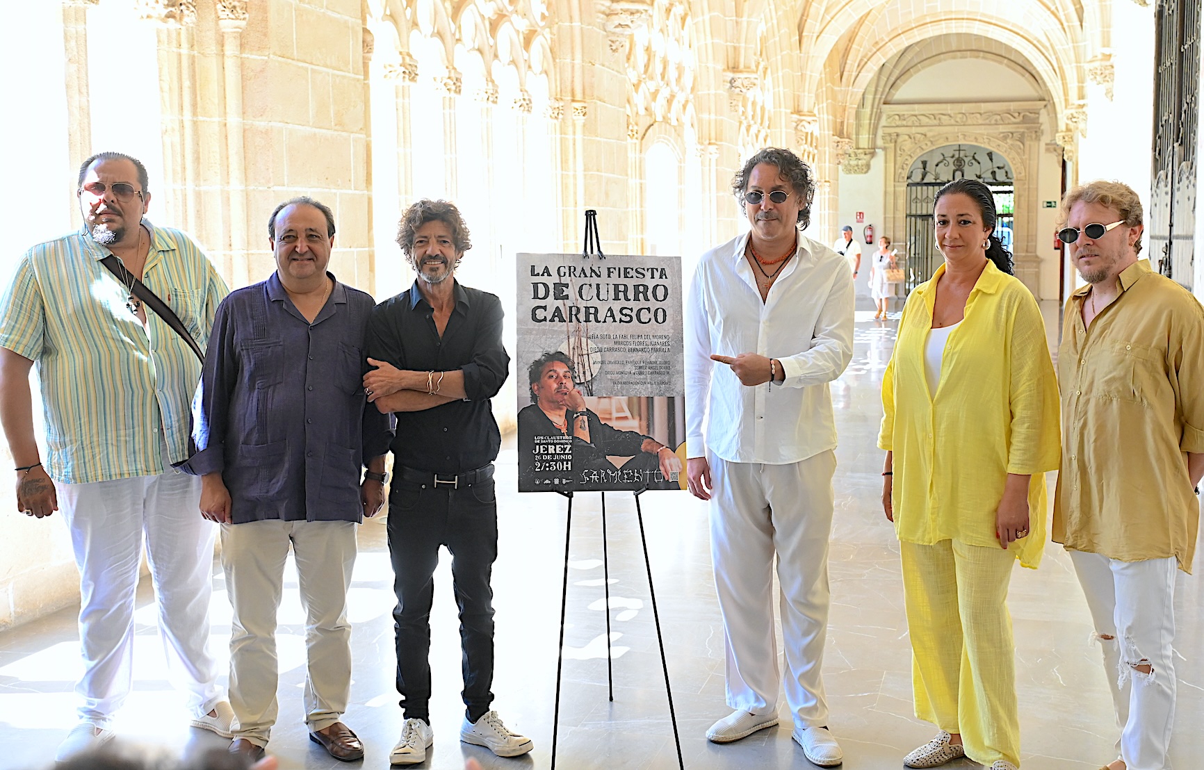 El delegado de Cultura asiste a la presentación del concierto de Curro Carrasco