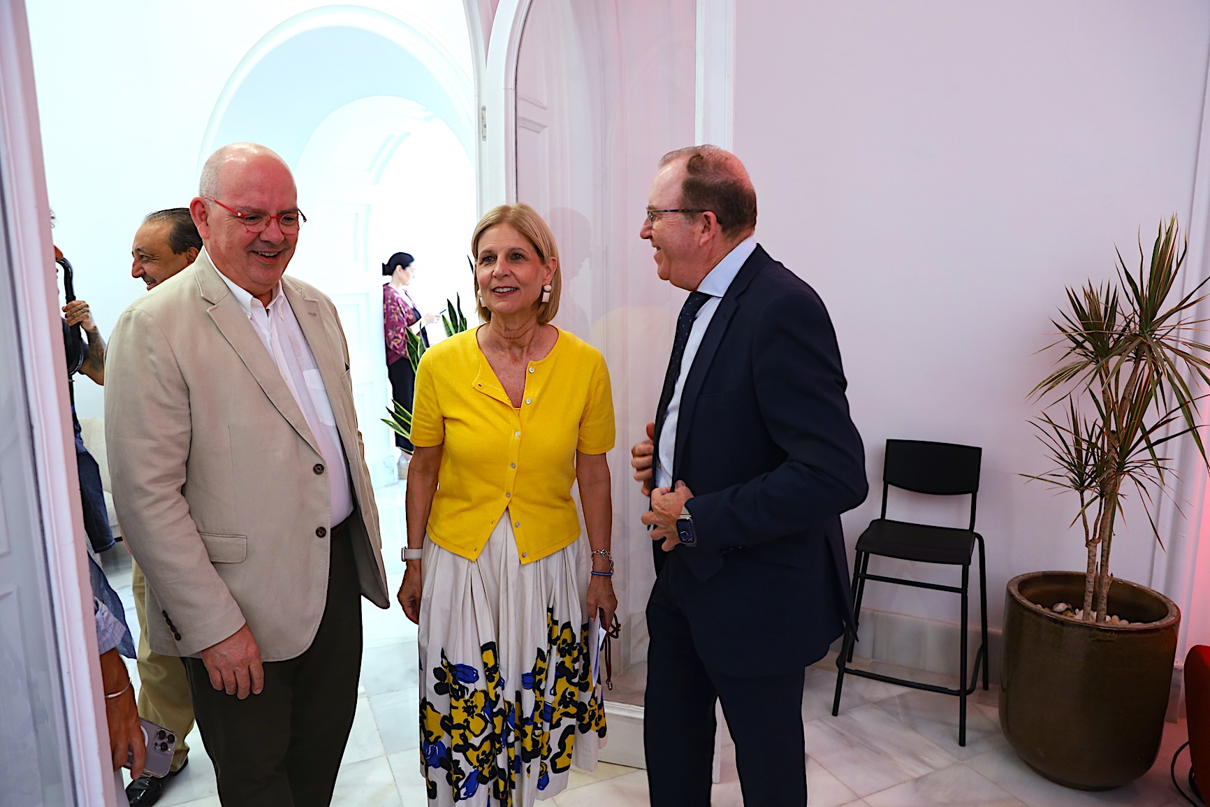 La alcaldesa asiste al 140 aniversario de la Cámara de Comercio