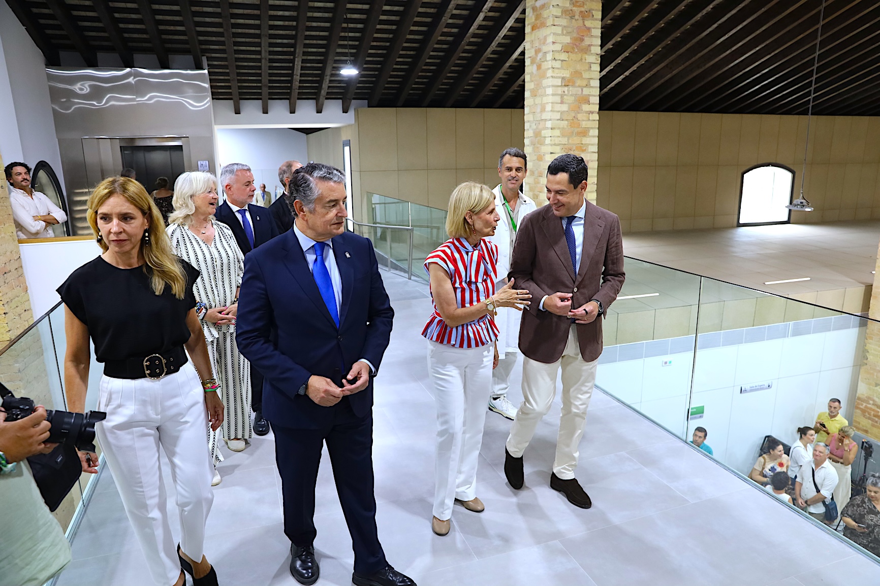 La alcaldesa y el presidente de la Junta inauguran el nuevo centro de salud Esperanza de la Yedra