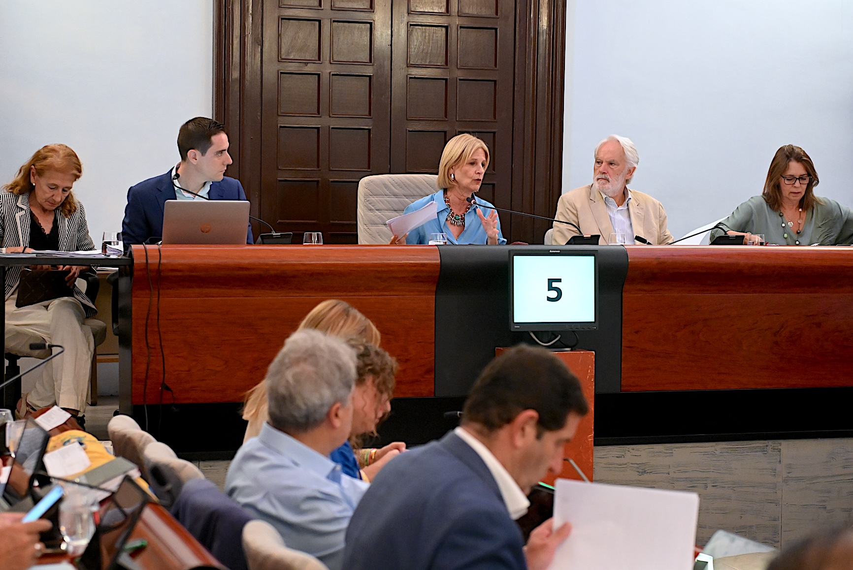 El Pleno aprueba delegar en las ELAs la competencia de expedir documentos de empadronamiento para ampliar los servicios de proximidad y evitar desplazamientos