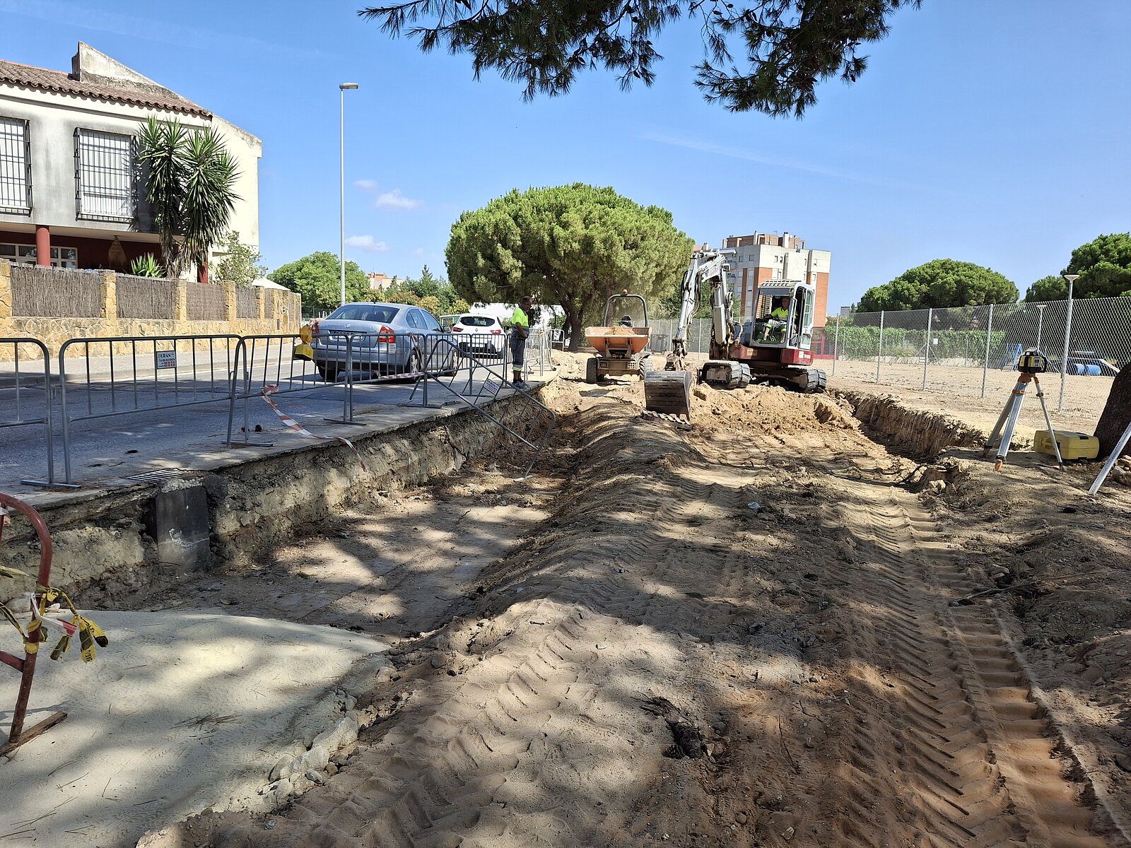 Las obras del aparcamiento de Hikuela de La Marquesa avanzan a buen ritmo