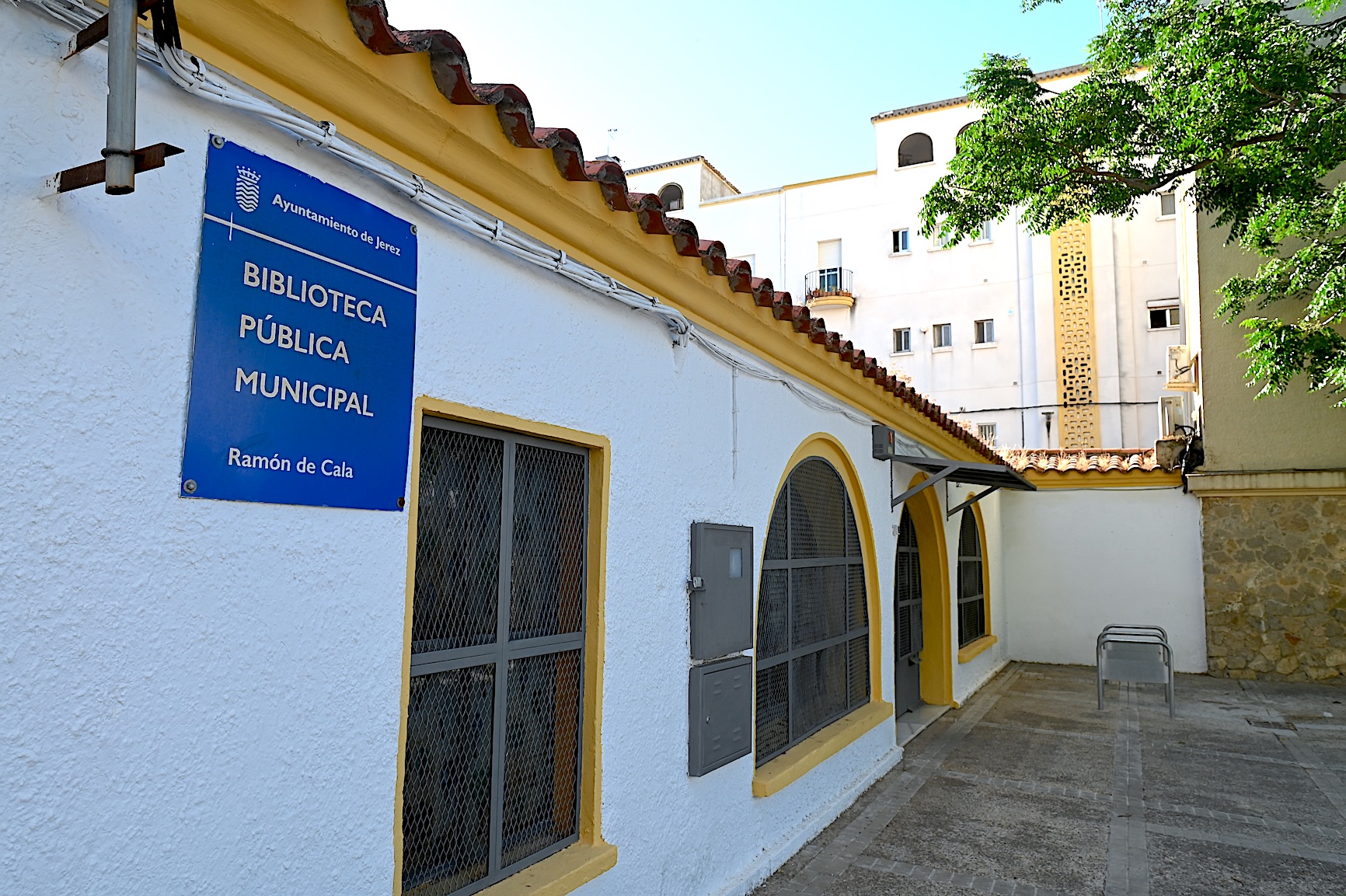 El Gobierno aprueba mejoras en el edificio de la biblioteca Ramón de Cala
