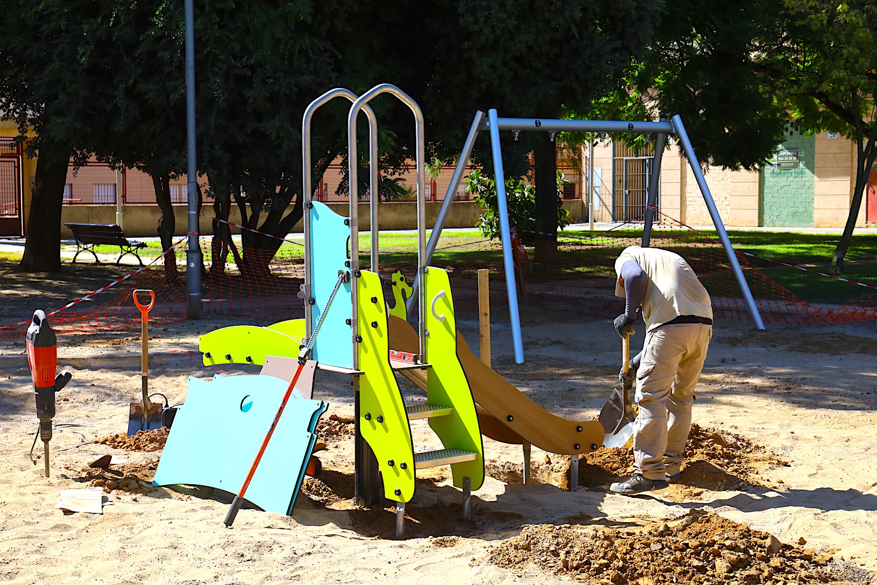 El Ayuntamiento ha renovado el parque infantil de Tempul