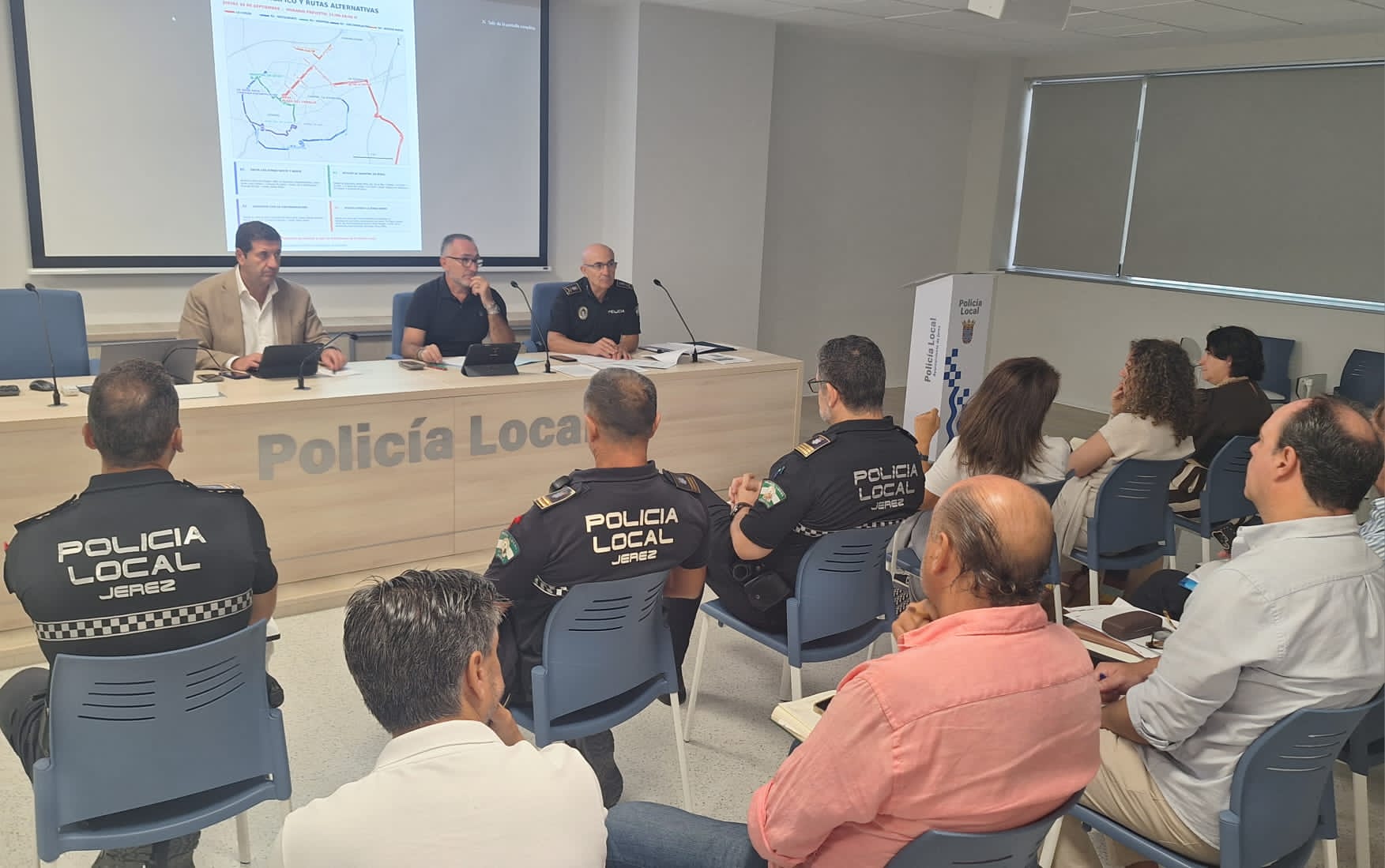 La Jefatura de la Policía Local ha acogido una reunión de cara a la Vuelta Ciclista