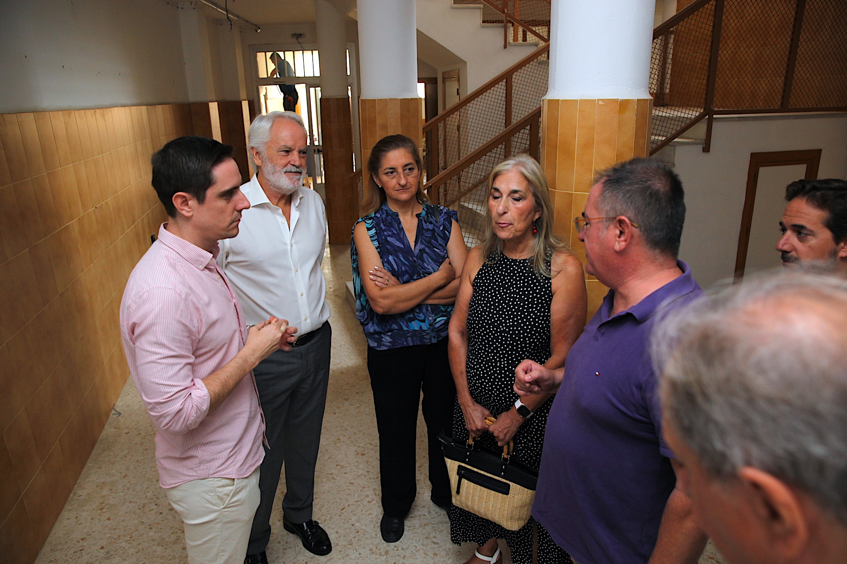Agustín Muñoz, Jaime Espinar y Jessika Quintero han visitado la antigua Escuela de Idiomas