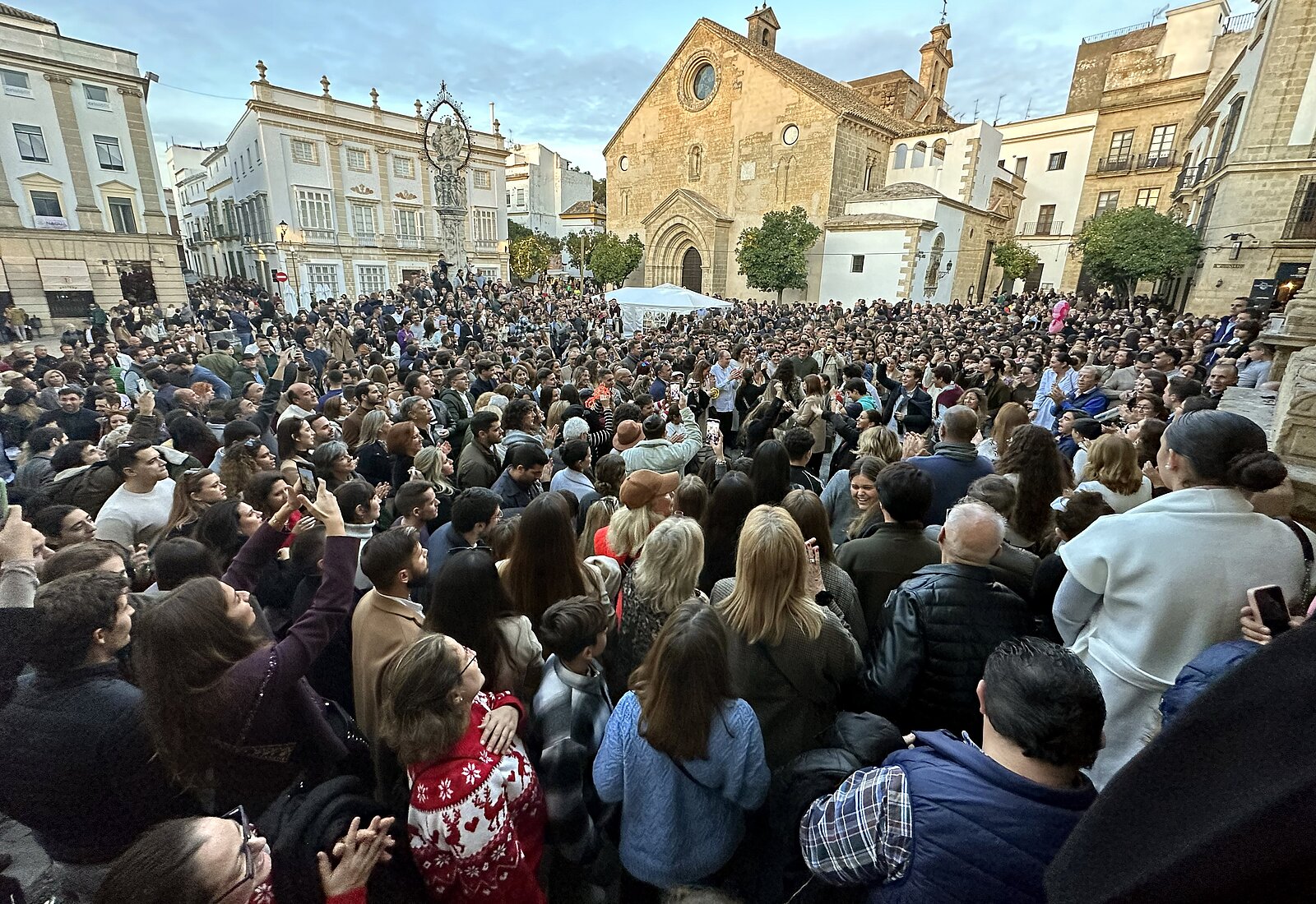 Archivo. El Ayuntamiento aprueba el bando que regula las zambombas