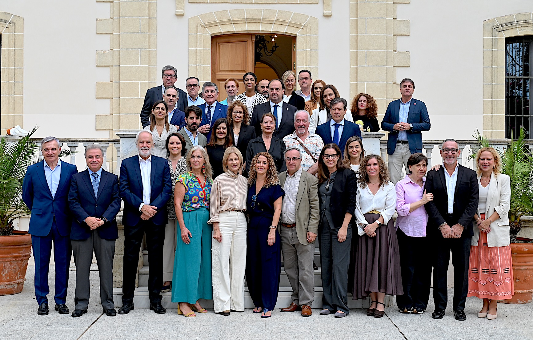 La alcaldesa asiste al III Encuentro de la Ciencia en los Museos de la Atalaya