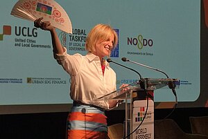 La alcaldesa participa en la Asamblea Mundial de Gobiernos Locales y Regionales