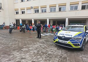 La Policía Local participa en la Feria del Trabajo de San Juan Bosco