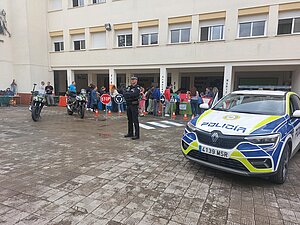 La Policía Local participa en la Feria del Trabajo de San Juan Bosco