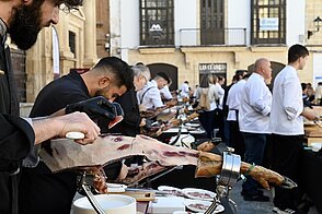 Cortadores de jamón solidarios