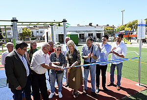 Alcaldesa inaugura pistas deportivas La Pita-El Pinar