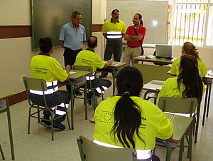 Galvín, durante la visita a los alumnos