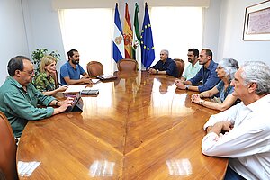 La alcaldesa se ha reunido con la familia de Antonio Gallardo para preparar conmemoración de su nacimiento
