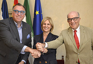 Firma protocolo GP con Dorna