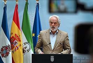 Agustín Muñoz durante la rueda de prensa