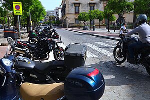 Se han habilitado diez bolsas de aparcamientos para motocicletas