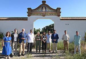 La alcaldesa durante la visita