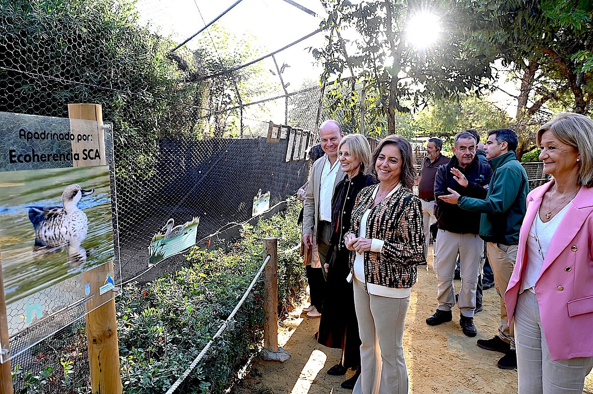 La alcaldesa y la Consejera de Sostenibilidad y Medio Ambiente firman ...