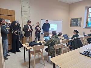 Ignacio Martínez y Carmen Pina asisten a un curso de Adeco en Sala Paúl