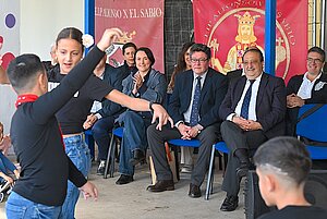 Nela García y Francisco Zurita asisten a los actos del Dia del Flamenco en el CEIP Alfonso X El Sabio