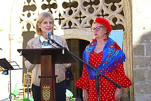 La alcaldesa asiste al Encuentro Mujeres en Pasarela