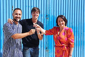 La delegada Nela García ha hecho entrega de las llaves a la empresa Willo
