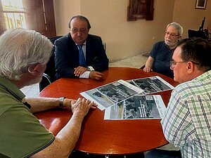 El delegado de Cultura se reúne con representantes Ateneo Jerez