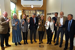 La alcaldesa asiste a la inauguración del Aula Enogastronómica del Consejo Regulador