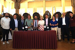Alcaldesa asiste a la presentación del Torneo de la Vendimia