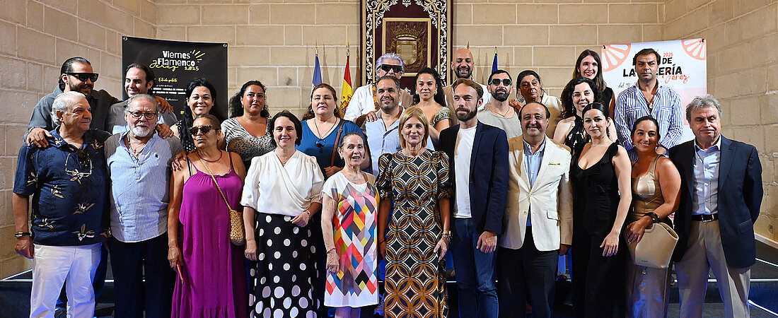 Fotografía de familia de la presentación