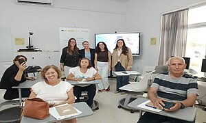 Susana Sánchez asiste a un taller en la zona rural