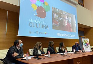 Mesa redonda Foro Cultura