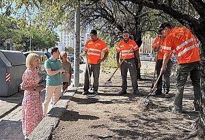 La alcaldesa ha visitado la barriada de Las Viñas donde se están acometiendo mejoras