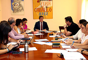 Archivo. Reunión del Consejo Escolar Municipal