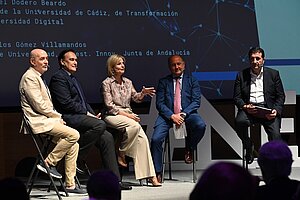 Alcaldesa presentación Clúster Tecnológico Nexur