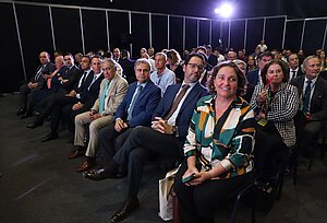 Belén de la Cuadra asiste inauguración Expoconstruye 25