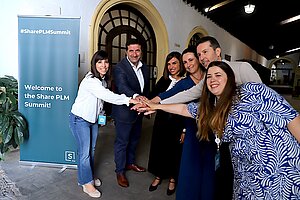 Ignacio Martínez y Nela García asisten al evento Share PLM Summit