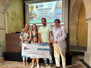 Yessika Quintero y José Ángel Aparicio arropan la investigación para una cura a la enfermedad de Valentina