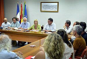 Archivo. Alcaldesa reunión asociación Centro Histórico