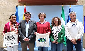 Los delegados en la presentación de la iniciativa