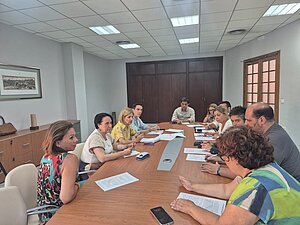 La alcaldesa se reúne con Acoje