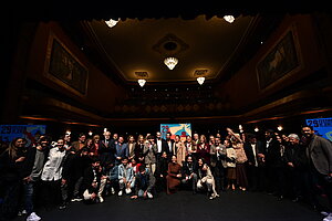 Fotografía de familia de la presentación del Festival
