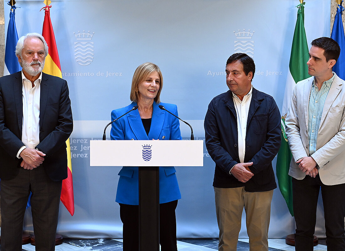 La alcaldesa durante la rueda de prensa